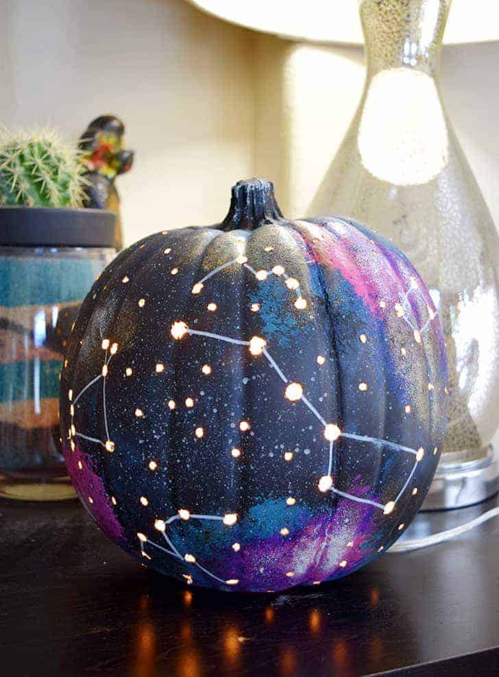 Have a fun Halloween with Easy Pumpkin decorating ideas, no carve needed