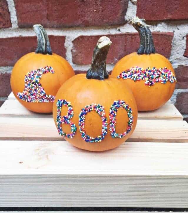 Have a fun Halloween with Easy Pumpkin decorating ideas, no carve needed