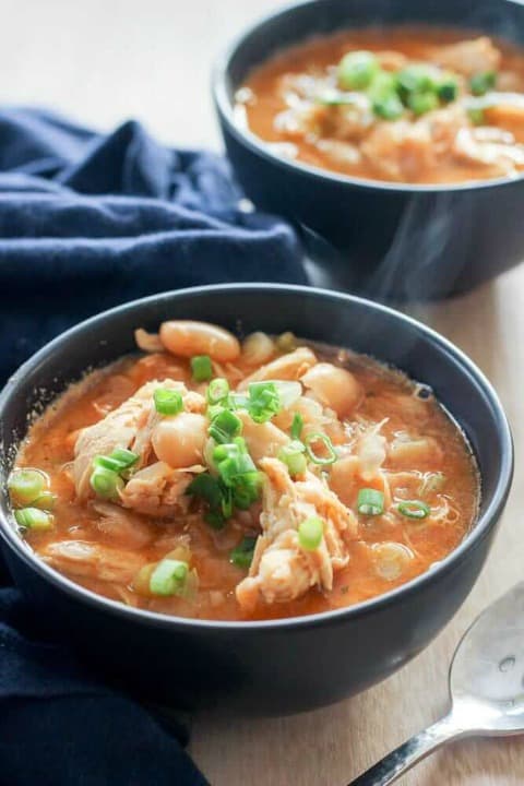 Healthy Buffalo Chicken Chili with white beans