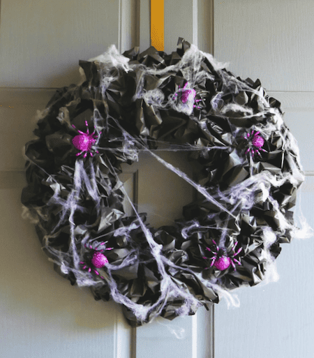DIY Halloween Plastic Tablecloth Wreath